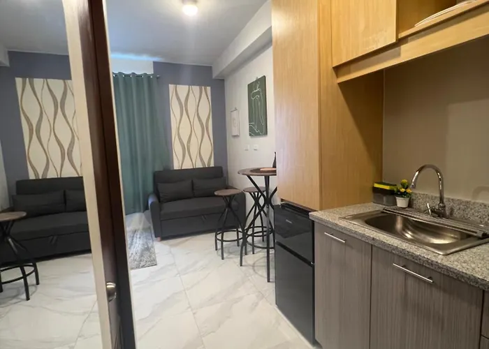 Appartement Aika's In Uptown Cebu, Pool & Gym, Supermarket Downstairs Cebu