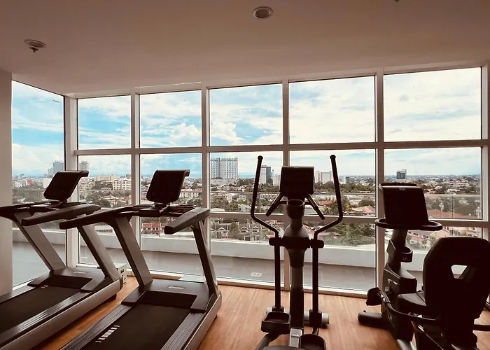 Aika'S Studio In Uptown Cebu, Pool & Gym, Supermarket Downstairs アパート *