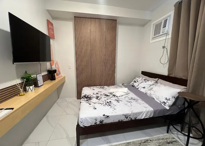 Aika'S Studio In Uptown Cebu, Pool & Gym, Supermarket Downstairs セブ市